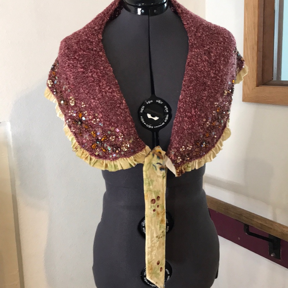 MOTH pinky/mauve knit shawl beaded with velvet ties and ruffle